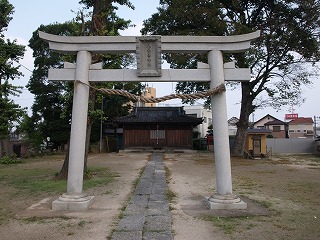 鳥居